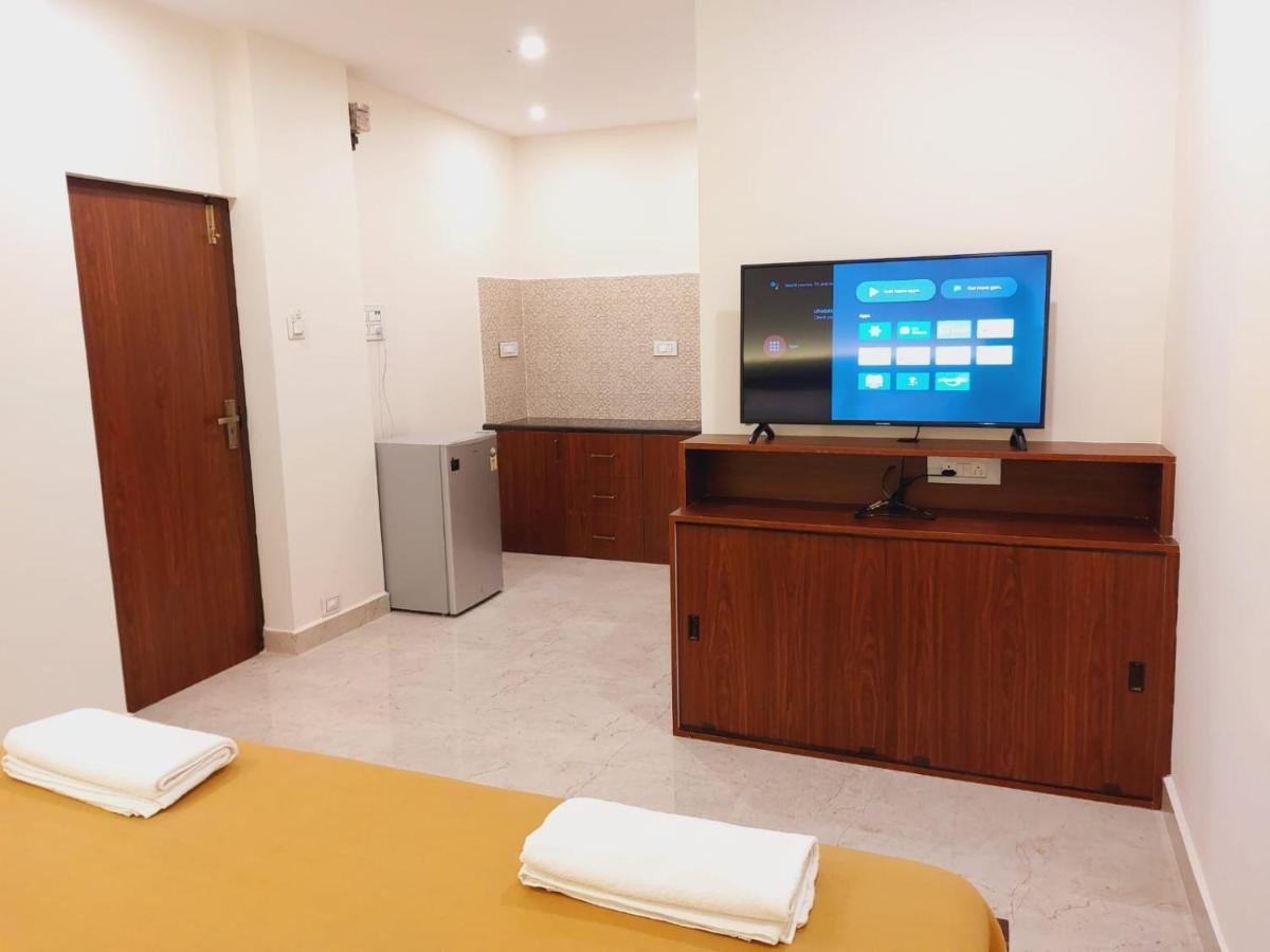 Chippy Residency Hotel Chennai Exterior photo